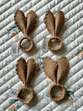 NWT The Royal Standard Bunny Ear Napkin Rings Set of 4, Natural Burlap